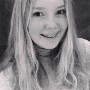 Sidsel min næstældste niece og Karstens datter. Hun begynder på gymnasium efter sommerferien og er en klog pige der elsker skole, sport og at sove. Hun er derudover Belieber og til oktober tager jeg, Nina (min søster) og Sidsel til Bieber koncert i København. 
