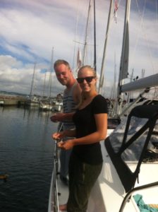 Tine er min kusine (Erling og Jonnas yngste barn) og Søren er Tines kæreste. Tine (og hendes søster for den sags skyld) er ligeså smuk indeni som hun er udenpå, hun synger fantastiske og så er hun i fuld gang med at danse en karriere i gang. Tine og Søren boede indtil for et års tid siden sammen i en lille ny nær Århus, men da Tine fik muilghed for at komme ind på drømmeuddannelsen i København, tog hun skridtet og flyttede alene til København. Derfor står den på langdistance forhold for de to, men heldigvis holder de sammen og det er altid skønt at være i selskab med dem! Tine er ligesom sin søster sindssygt god til at lytte og med Tine og Søren til bords får man ikke kun noget smukt at se på, man får også nogen som har rigtig meget på hjertet (man skal bare lige huske selv at holde mund engang imellem).